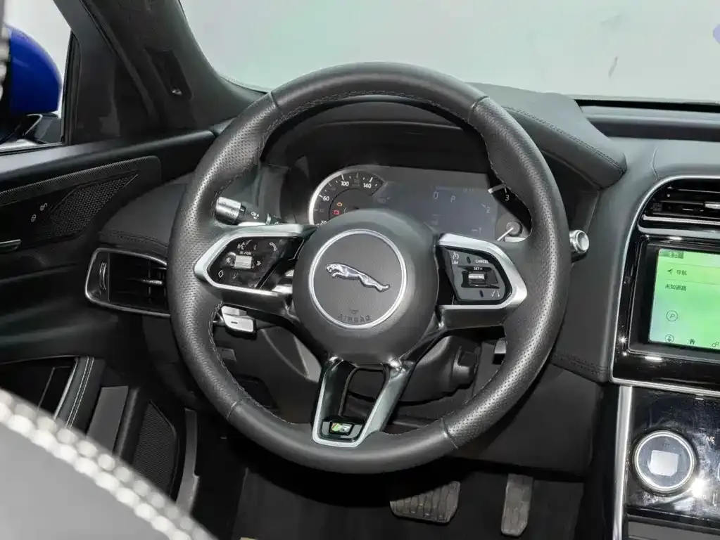 Jaguar XEL — фото 10