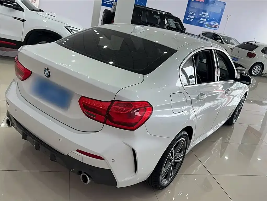 BMW 1 Series 2021 из CN, фото 5