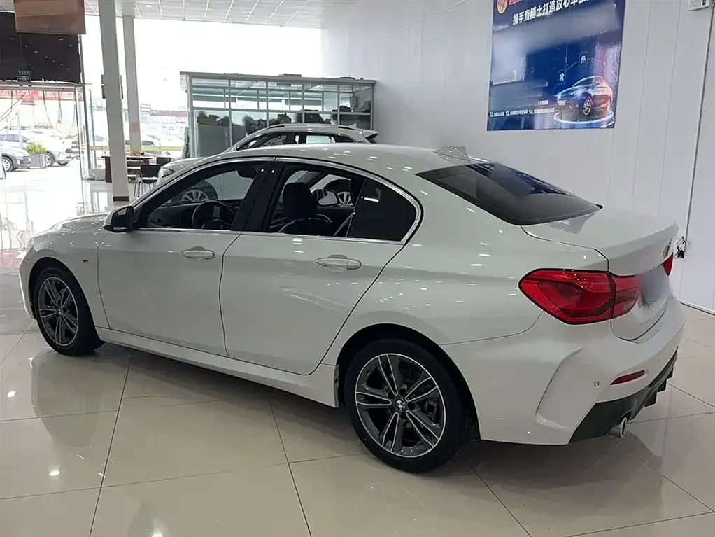 BMW 1 Series 2021 из CN, фото 7