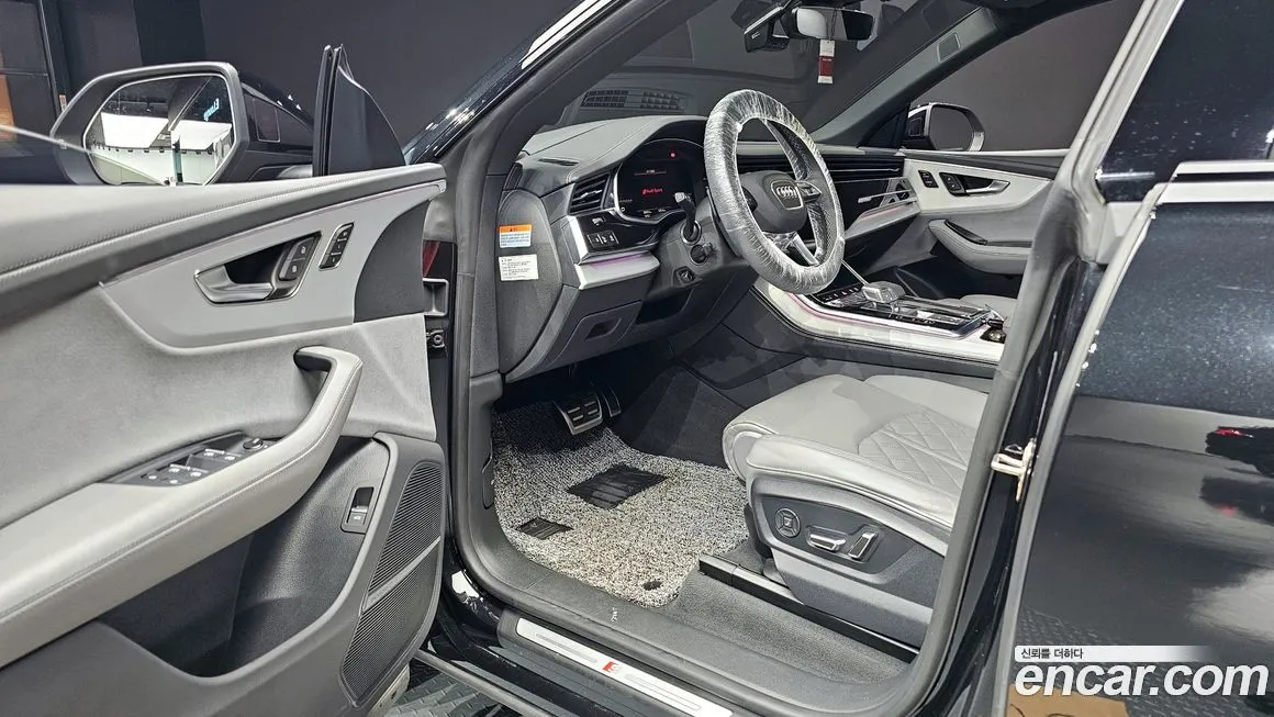 Audi Q8 2023 из KR, фото 10