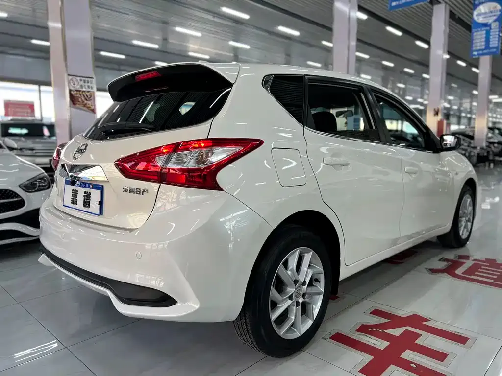 Nissan Tiida 2023 из CN, фото 7