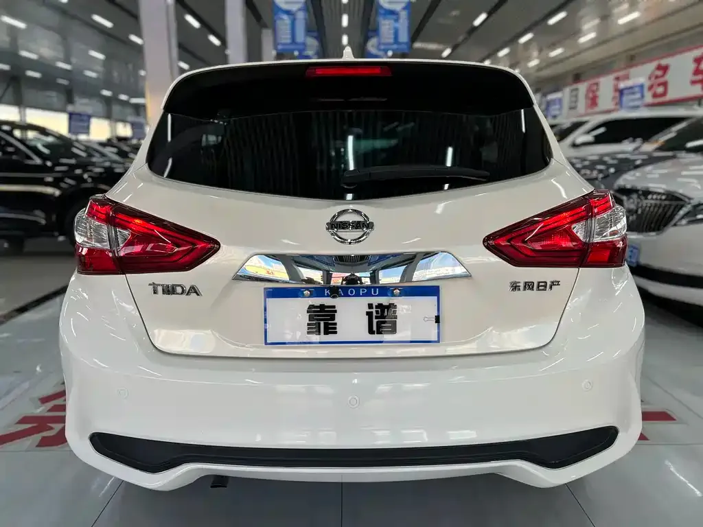 Nissan Tiida 2023 из CN, фото 8