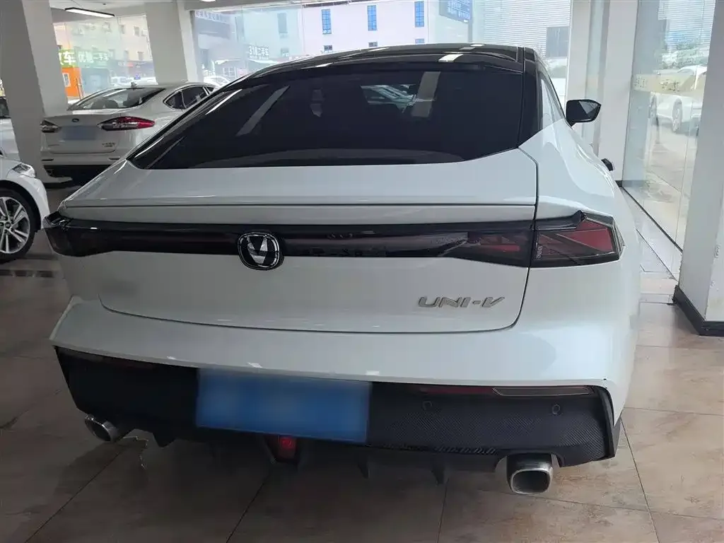 Changan UNI-V 2024 из CN, фото 10