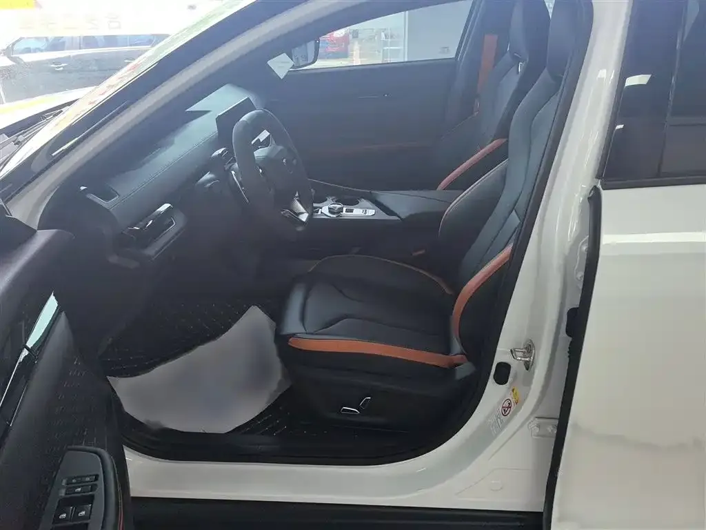 Changan UNI-V 2024 из CN, фото 9