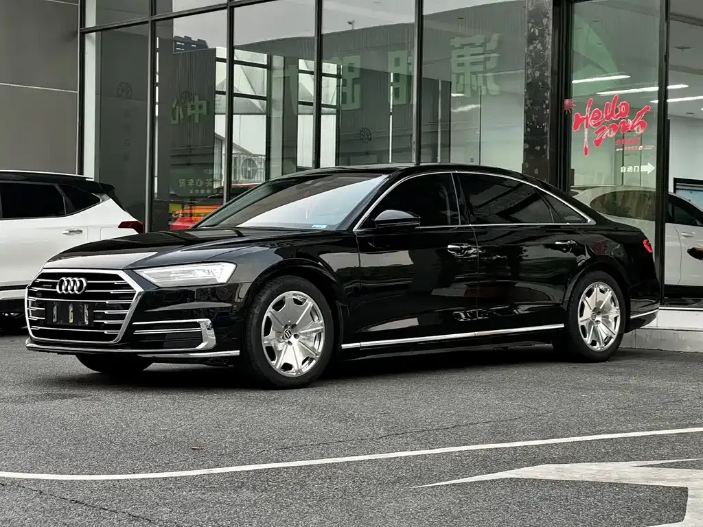 Audi A8 2022 из CN, фото 1