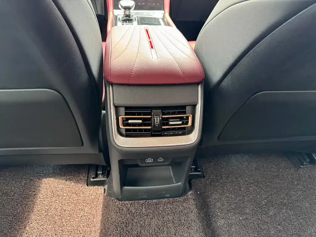 Hongqi H5 2024 из CN, фото 8