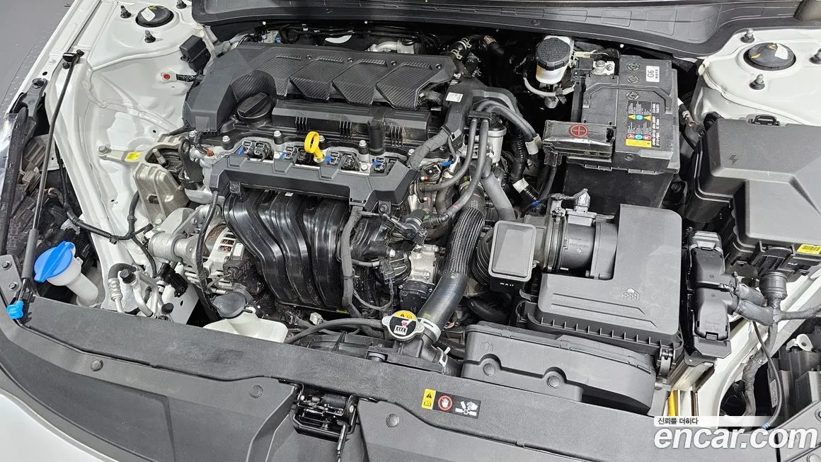 Hyundai AVANTE 2023 из KR, фото 6