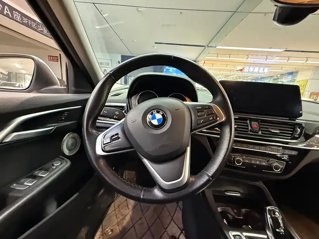 BMW 1 Series 2023 из CN, фото 6