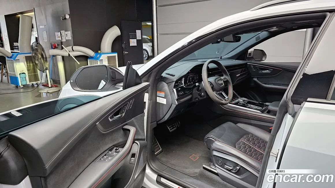 Audi RSQ8 2023 из KR, фото 10