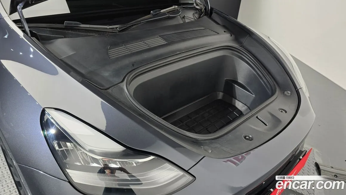 Tesla Model Y 2021 из KR, фото 6