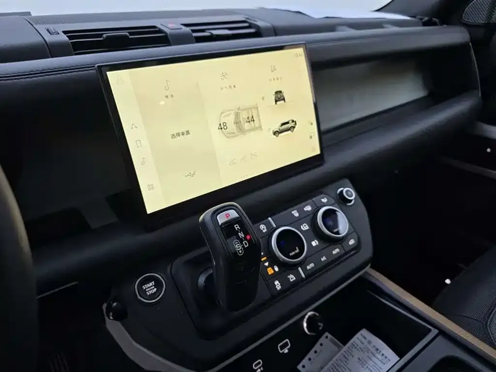 Land Rover Defender 2023 из CN, фото 4