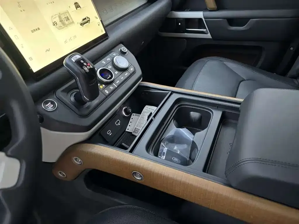 Land Rover Defender 2023 из CN, фото 5