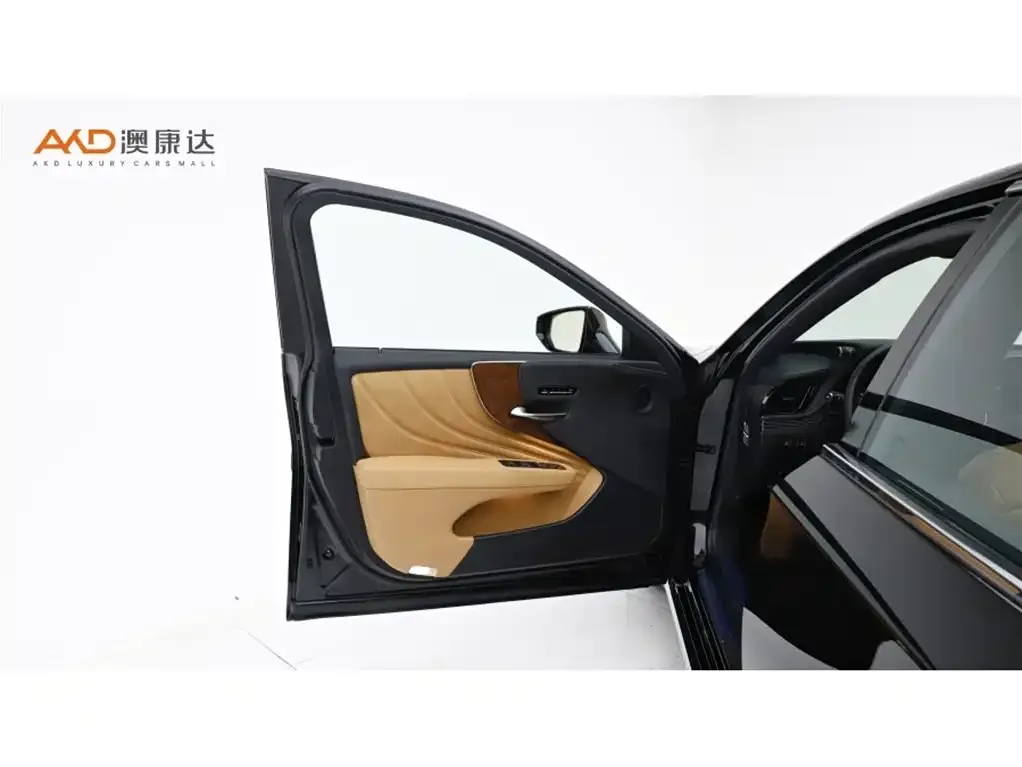 Lexus LS 2022 из CN, фото 10