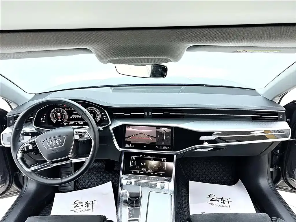 Audi A7L — фото 9
