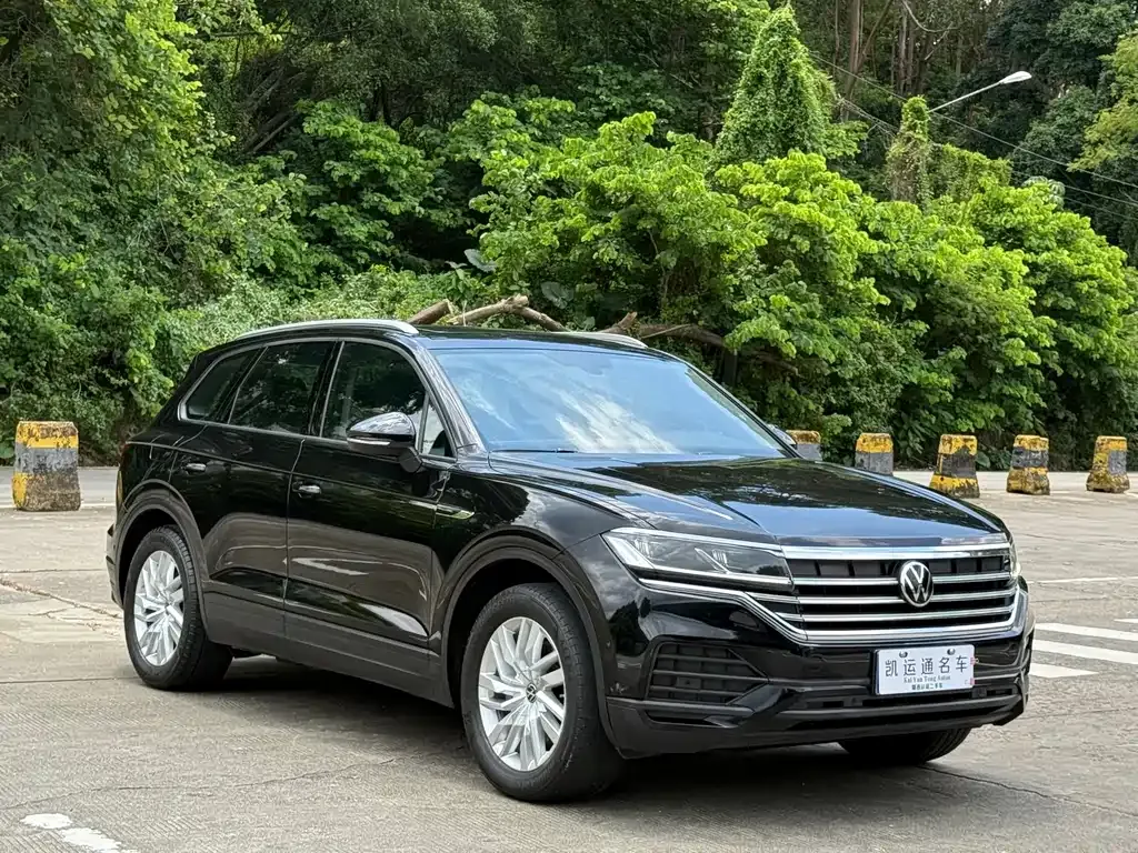 Volkswagen Touareg 2022 из CN, фото 2
