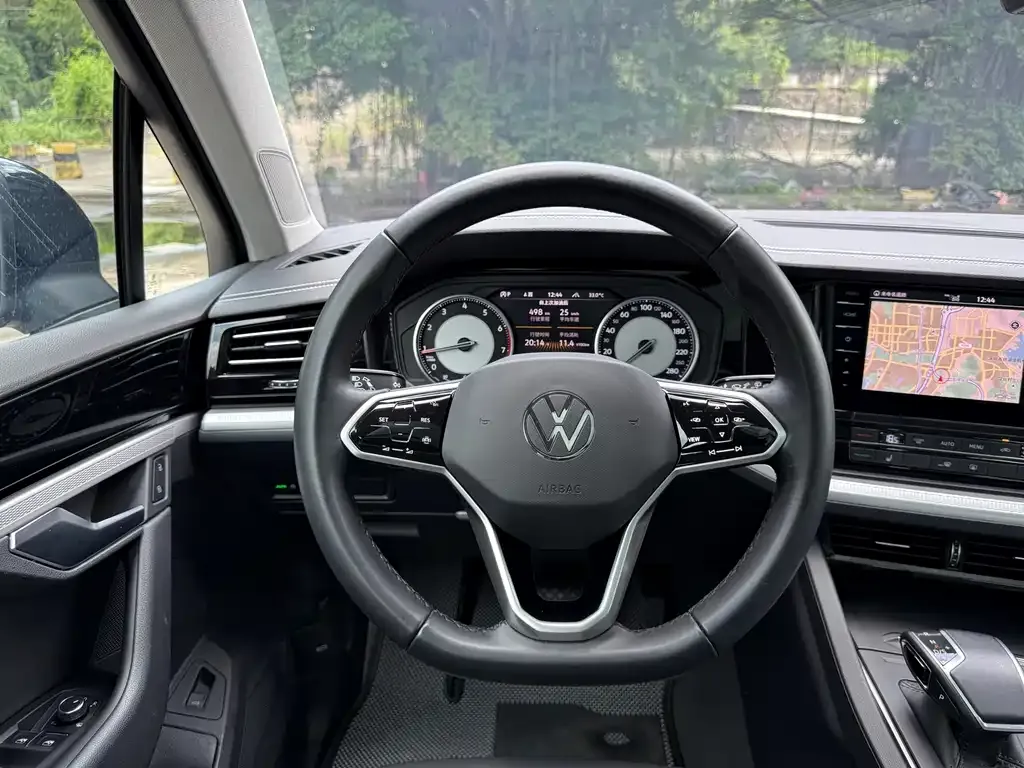 Volkswagen Touareg 2022 из CN, фото 8