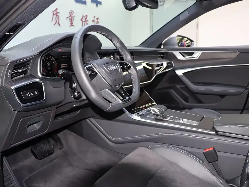 Audi A6L 2023 из CN, фото 6