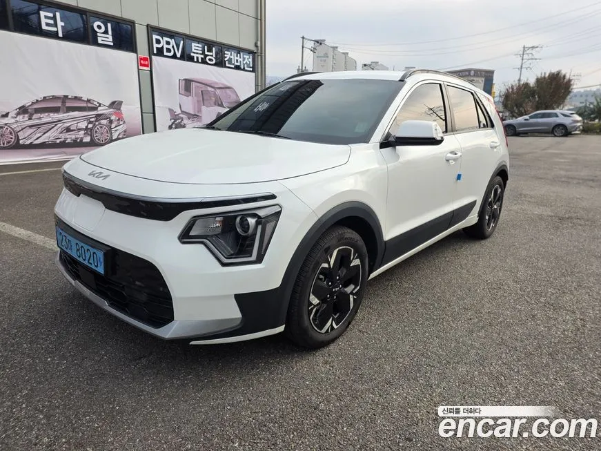 Kia Niro — фото 1