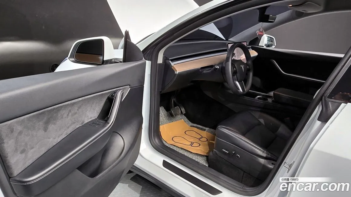 Tesla Model Y 2021 из KR, фото 10