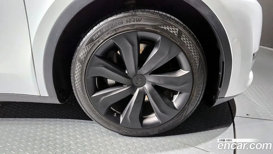 Tesla Model Y 2021 из KR, фото 5