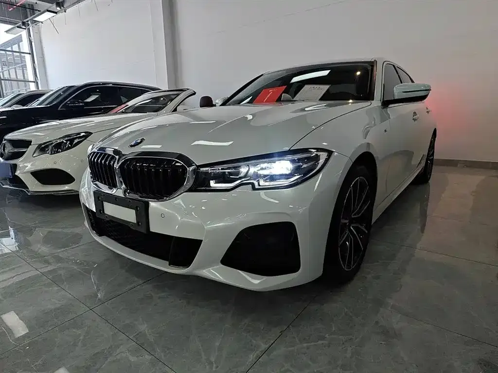 BMW 3 Series 2021 из CN, фото 2