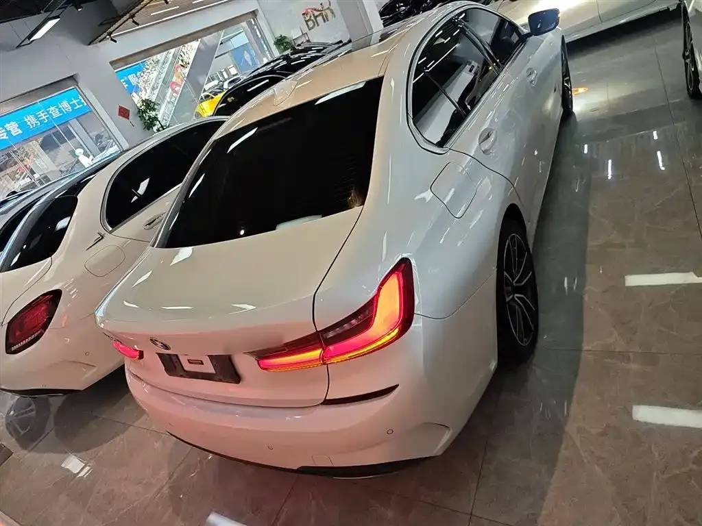 BMW 3 Series 2021 из CN, фото 6
