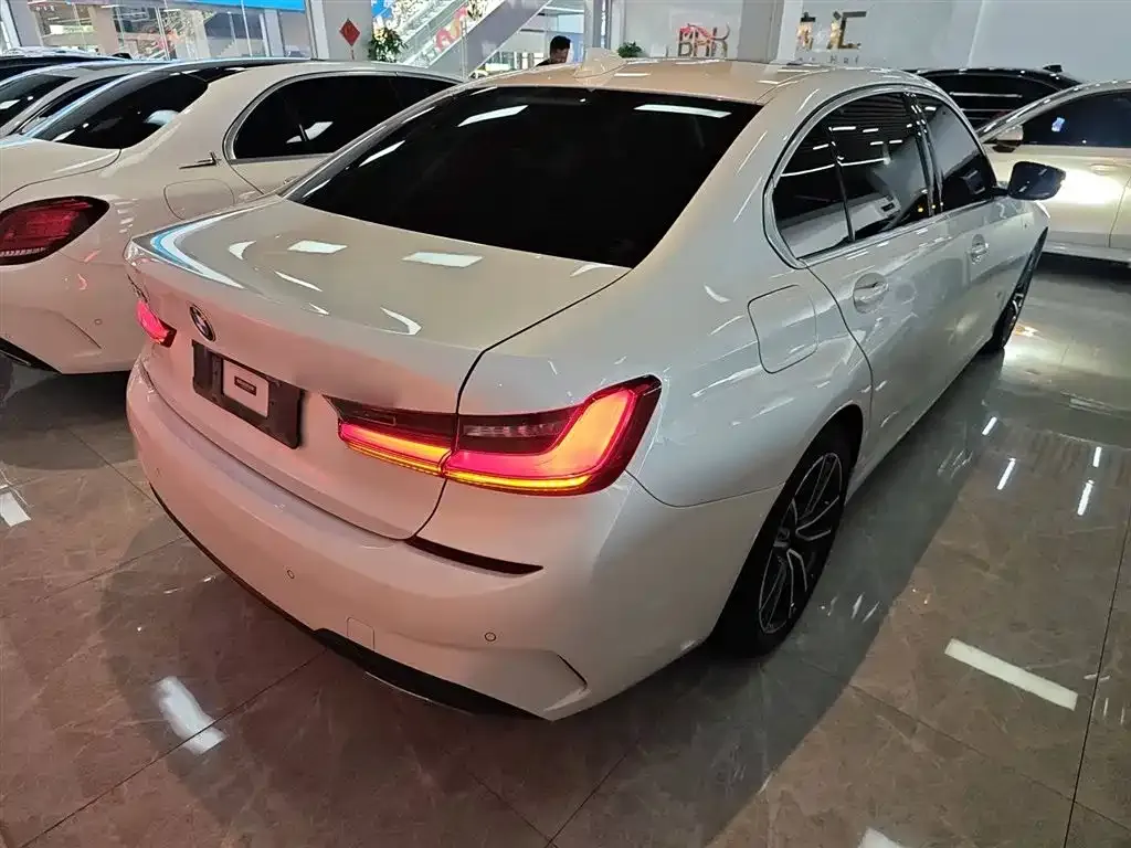 BMW 3 Series 2021 из CN, фото 7
