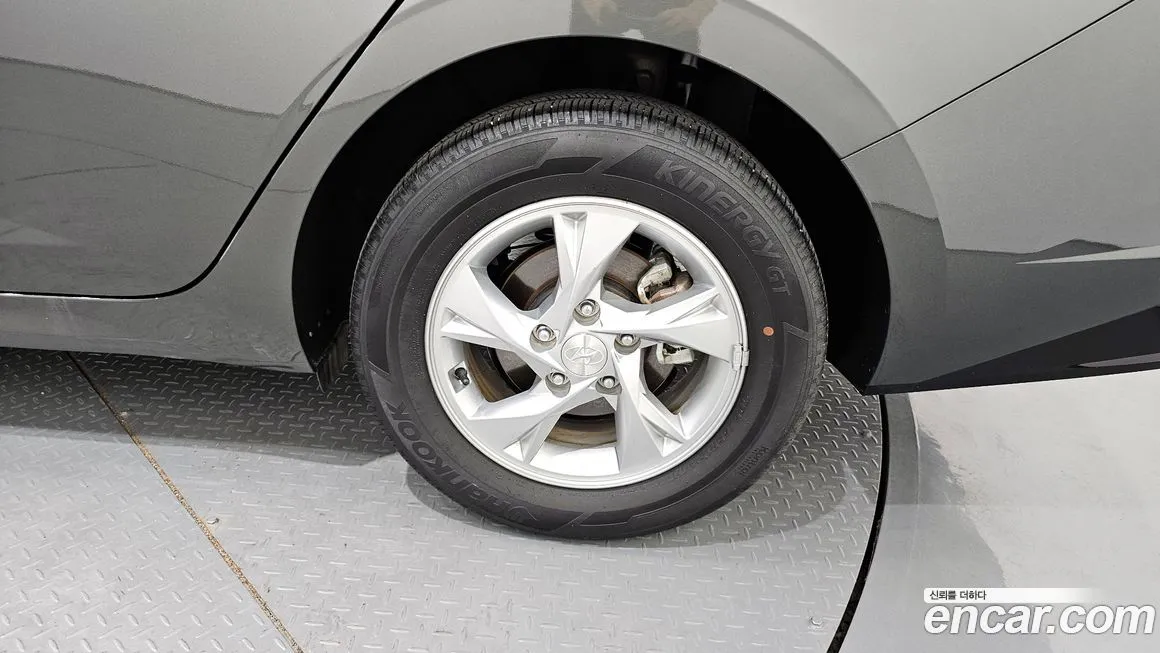 Hyundai AVANTE 2021 из KR, фото 5