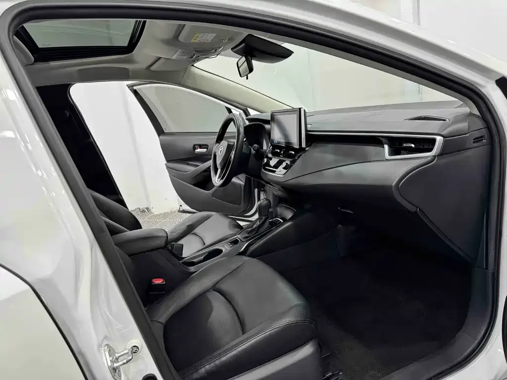 Toyota Corolla 2021 из CN, фото 4