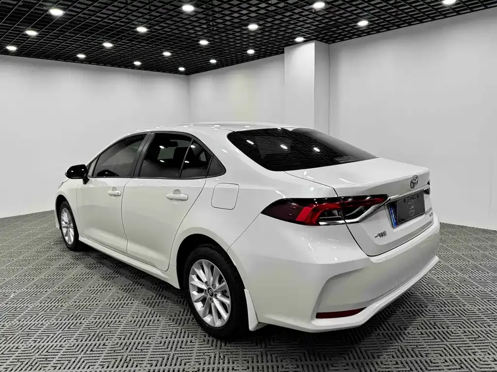 Toyota Corolla 2021 из CN, фото 9