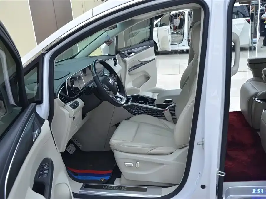 Buick GL8 2022 из CN, фото 4