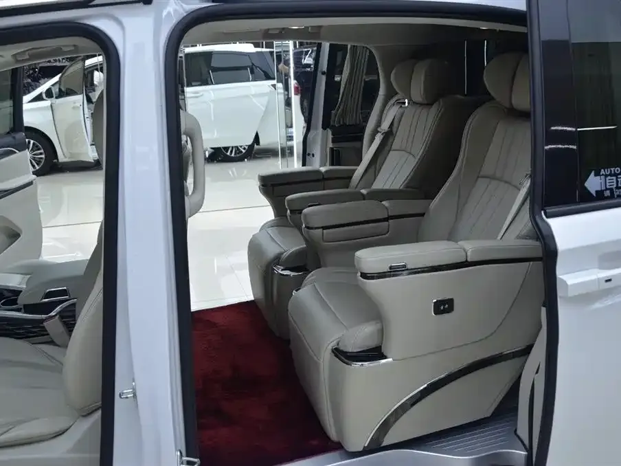 Buick GL8 2022 из CN, фото 5