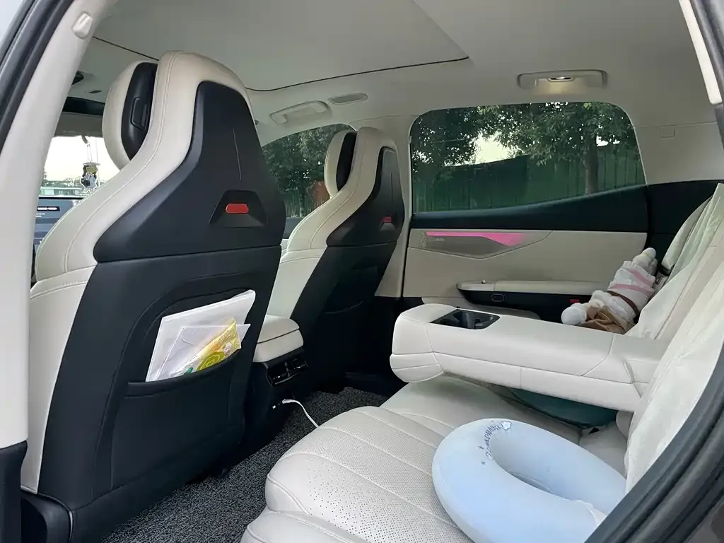 Lynk & Co 07 EM-P 2024 из CN, фото 10