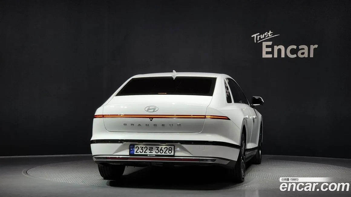 Hyundai Grandeur 2023 из KR, фото 4