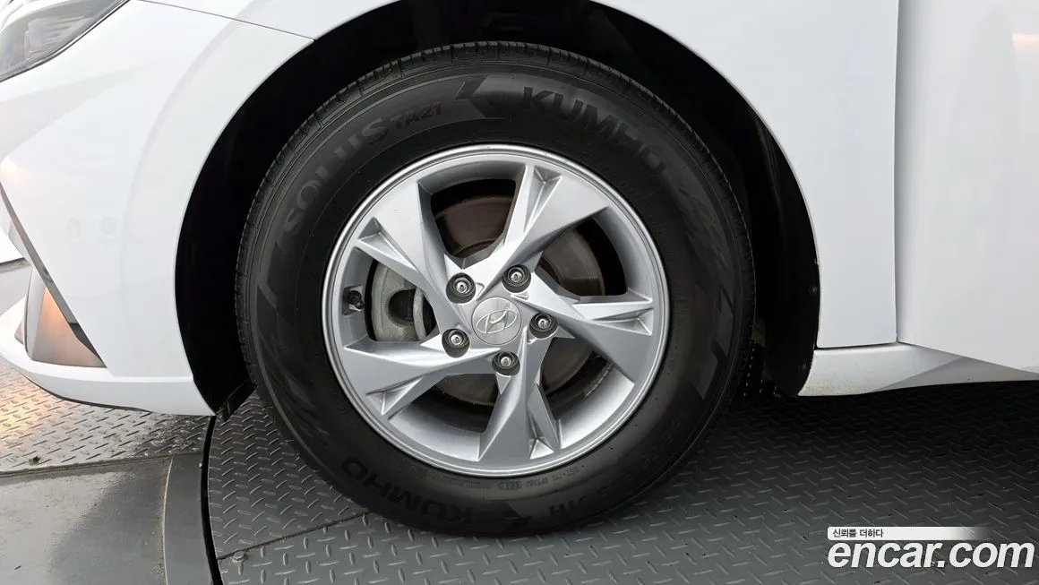 Hyundai AVANTE 2021 из KR, фото 5