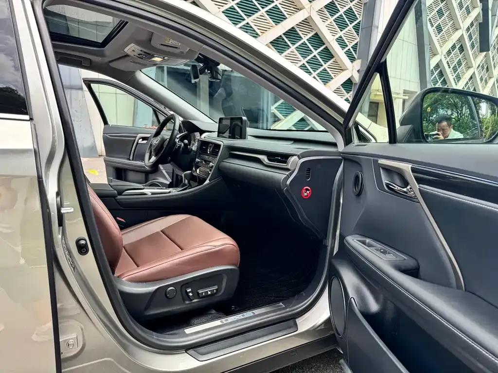 Lexus RX 2022 из CN, фото 6