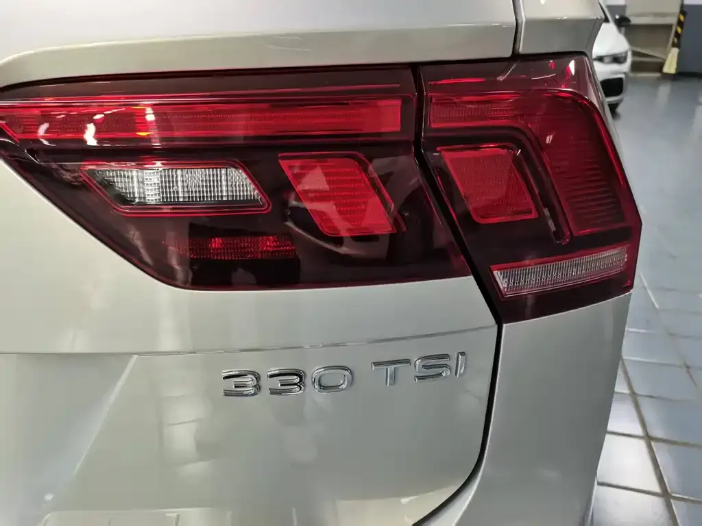 Volkswagen Tiguan L 2021 из CN, фото 8