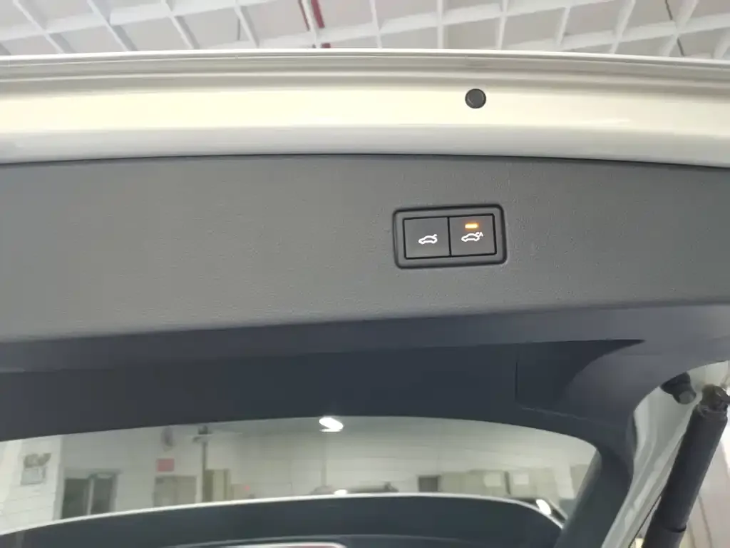Volkswagen Tiguan L 2021 из CN, фото 9