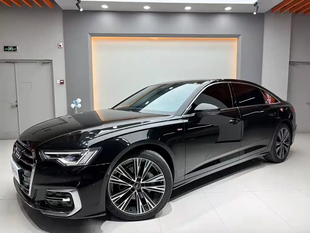 Audi A6L 2025 из CN, фото 1