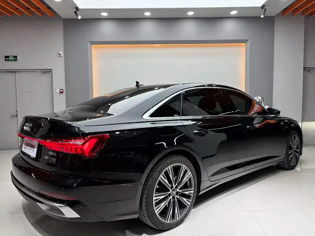 Audi A6L 2025 из CN, фото 4