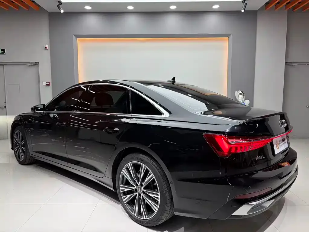Audi A6L 2025 из CN, фото 6