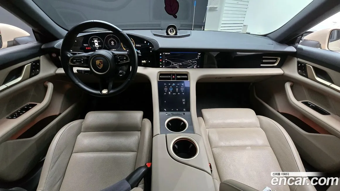 Porsche Taycan 2021 из KR, фото 7