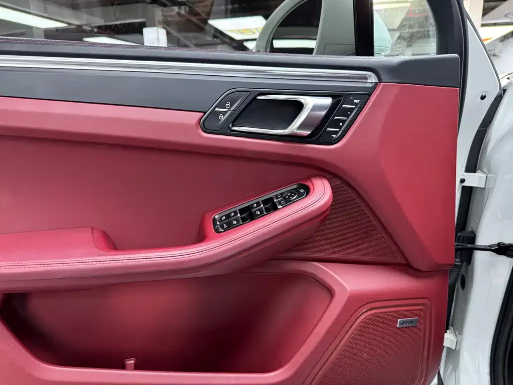 Porsche Macan 2022 из CN, фото 4