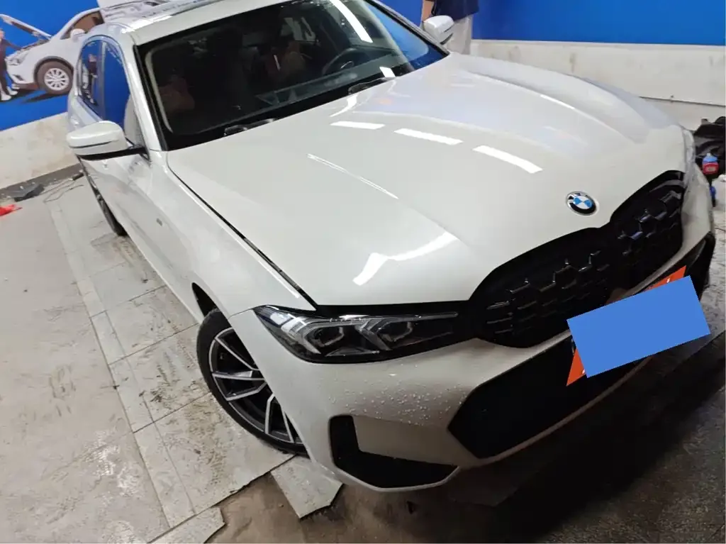 BMW 3 Series 2023 из CN, фото 3