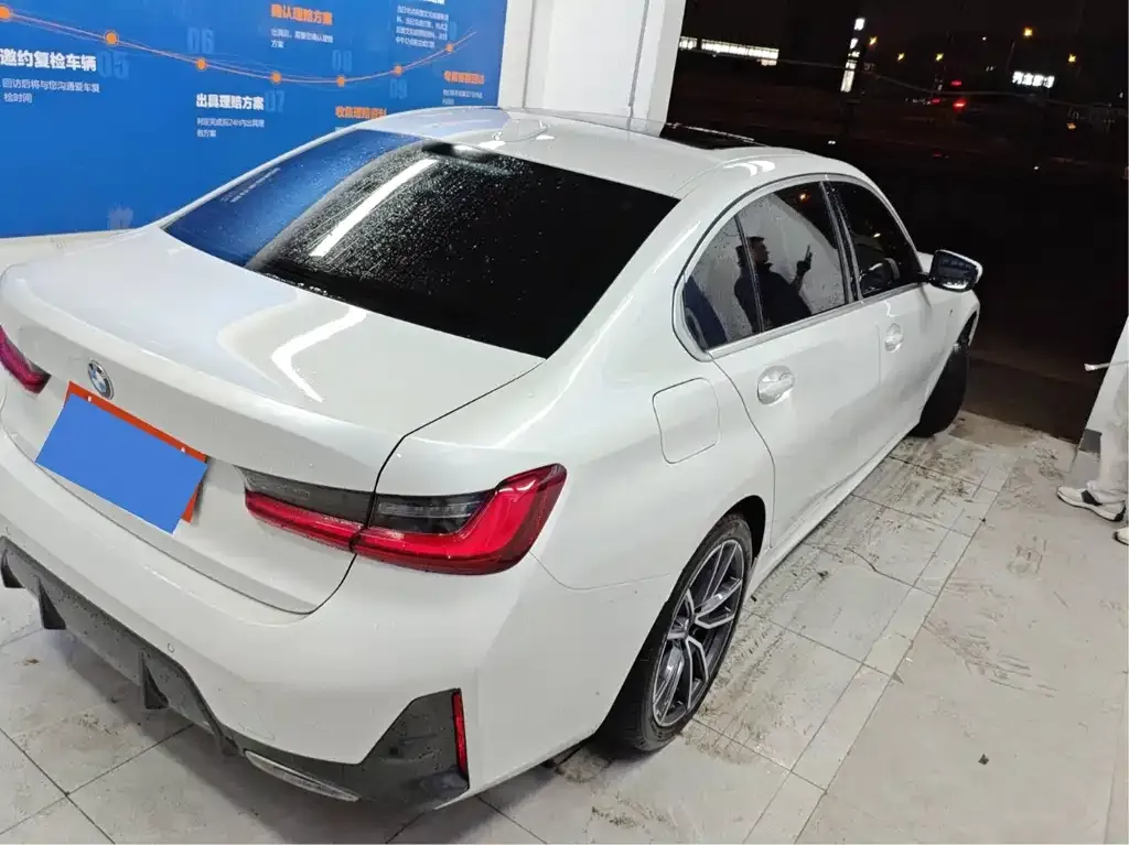 BMW 3 Series 2023 из CN, фото 7