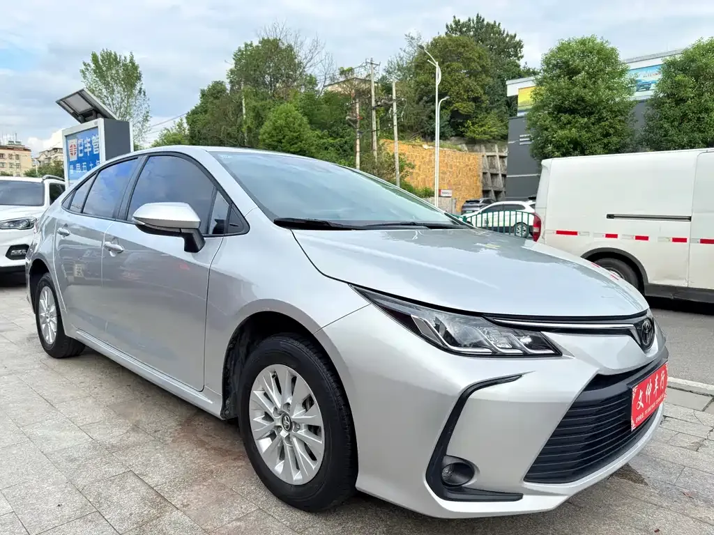 Toyota Corolla 2022 из CN, фото 3