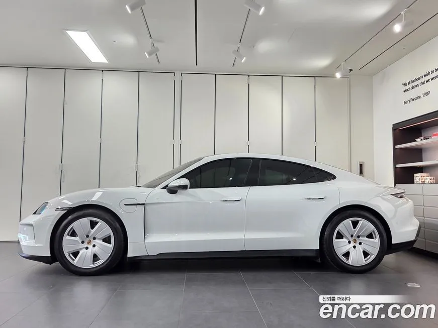 Porsche Taycan 2025 из KR, фото 6