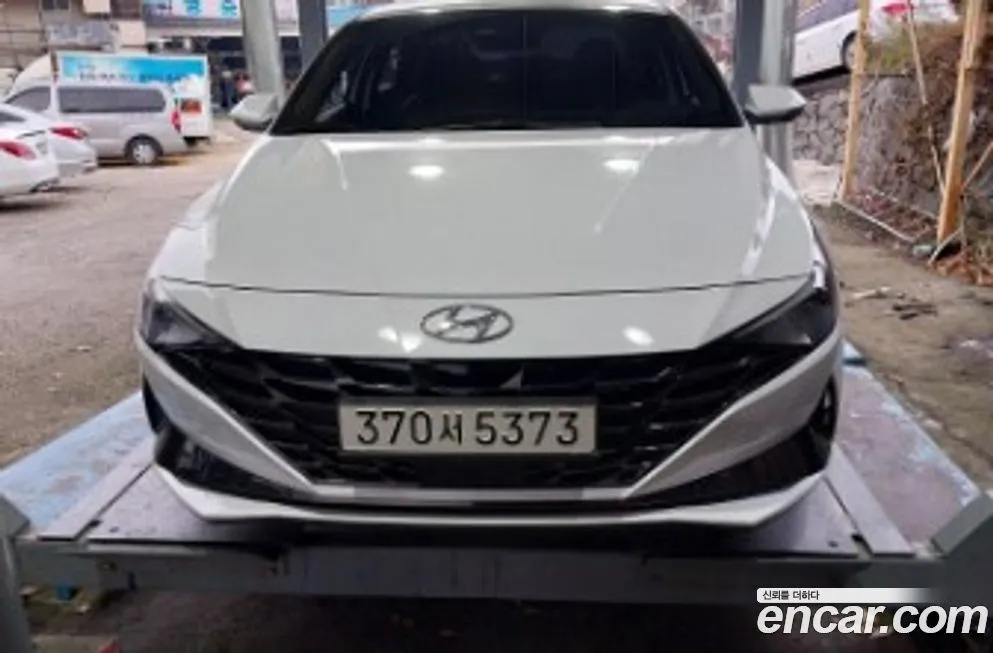 Hyundai AVANTE 2023 из KR, фото 1
