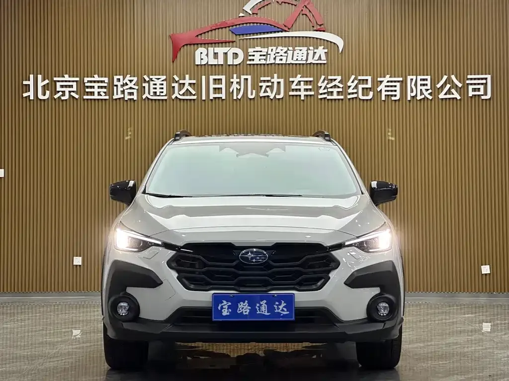 Subaru Crosstrek 2023 из CN, фото 2