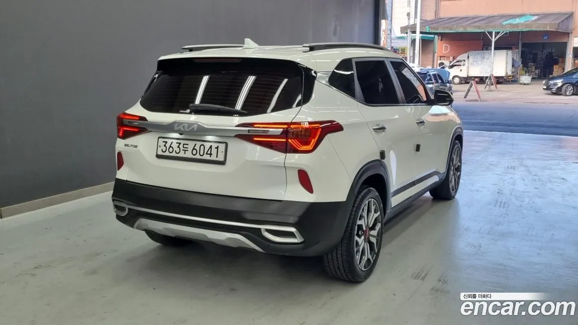 Kia Seltos 2023 из KR, фото 2